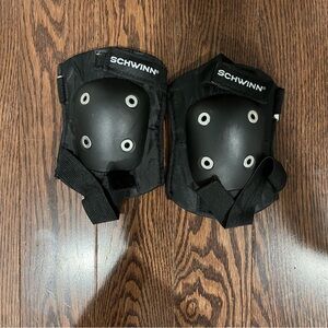 {Schwinn} Kids Knee Guards, hard shell, OS